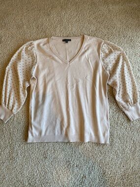 Adrianna Papell Blush Pink V-Neck Sweater with Patterned Puff Sleeves